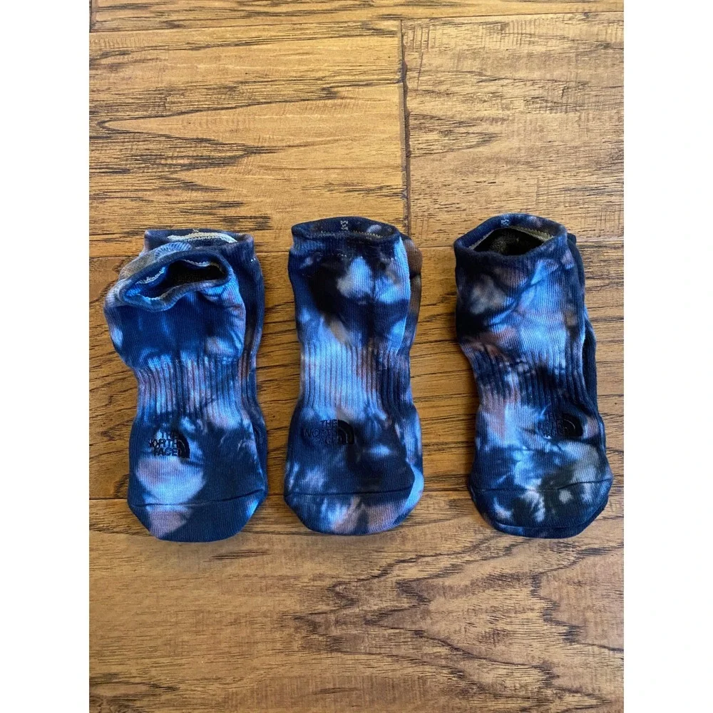 The North Face Tie Dye Ankle Socks Black Blue Earth Tones Logo 3pk‎ Individual